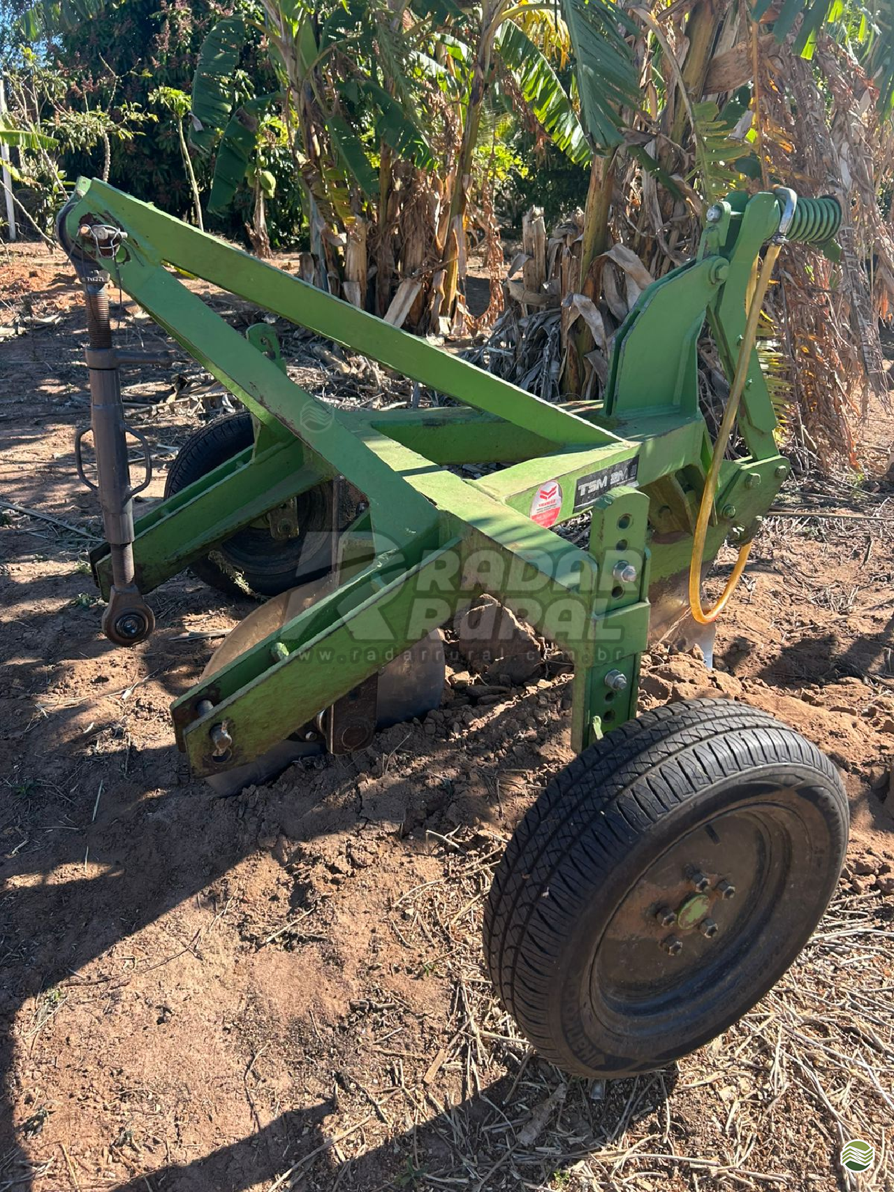 IMPLEMENTOS AGRICOLAS SUBSOLADOR 4 HASTES Radar Rural VERA CRUZ SÃO PAULO SP